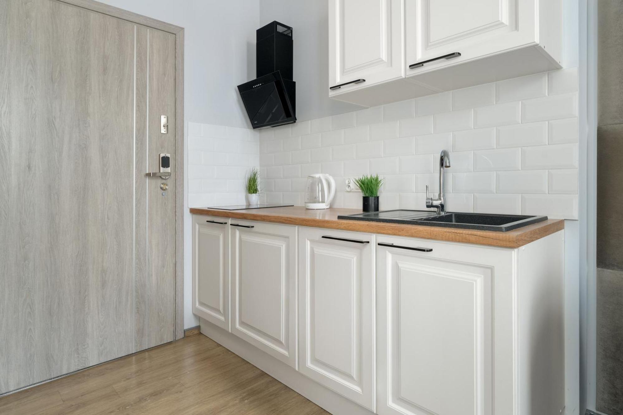 Przytulne Studia Very Berry W Poznaniu Blisko Parku By Noclegi Renters Exterior photo